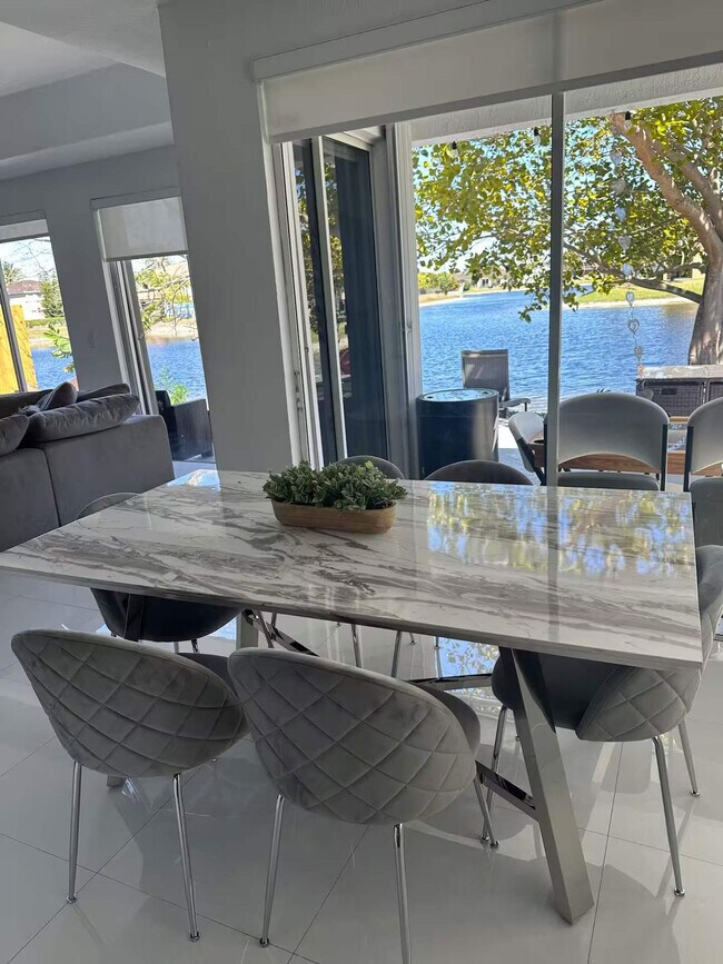 Building Photo - 1205 SW 146th Ct