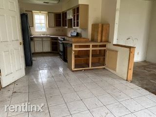 Building Photo - 4 br, 3 bath House - 2305 Cleveland Avenue