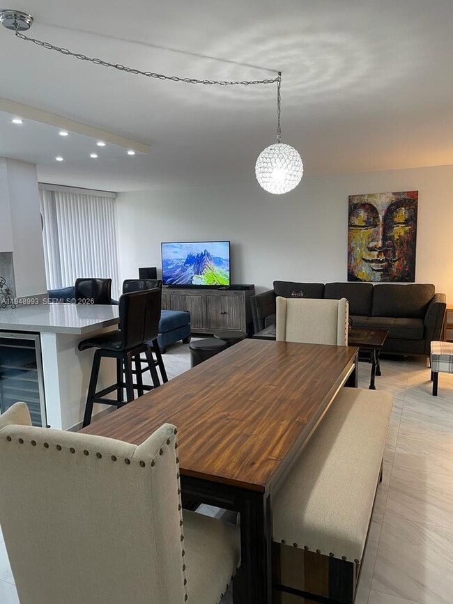 Building Photo - 16919 N Bay Rd