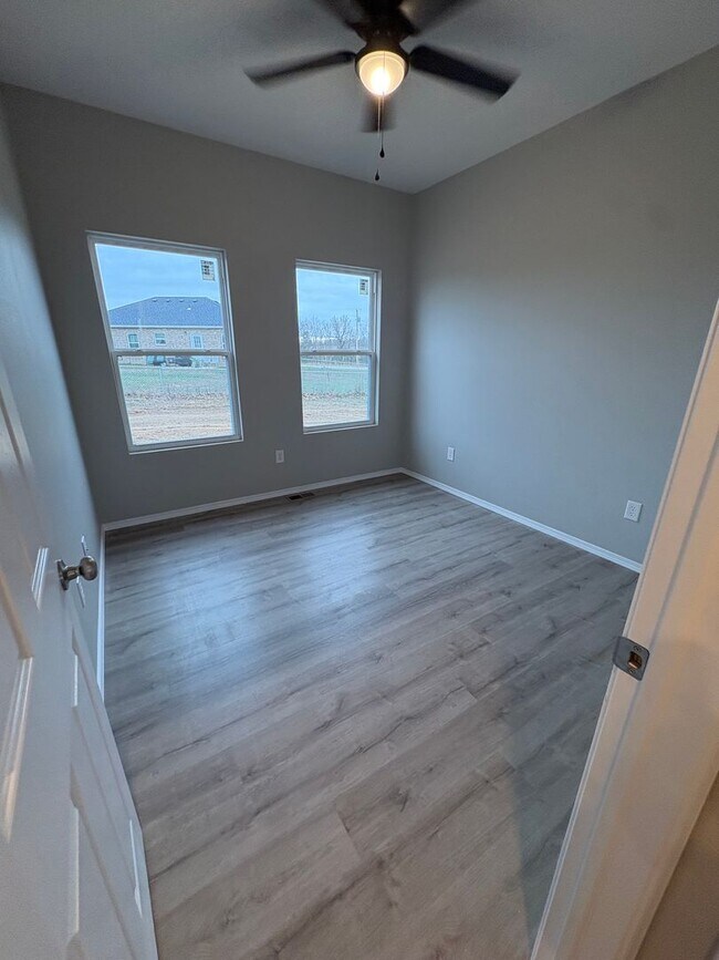 Building Photo - 2490 548th Rd