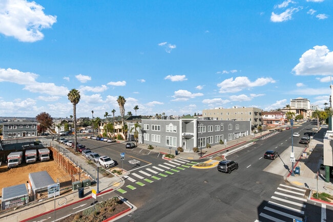Building Photo - 2065 Fifth Ave