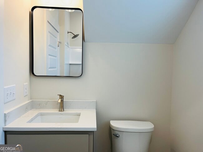 Building Photo - 102 Gardenia Ln