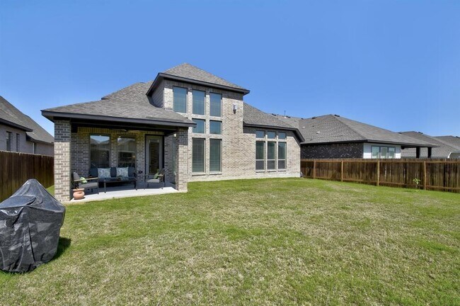 Building Photo - 3213 Little Willow