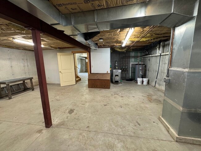Building Photo - 455 Lead Mine Rd