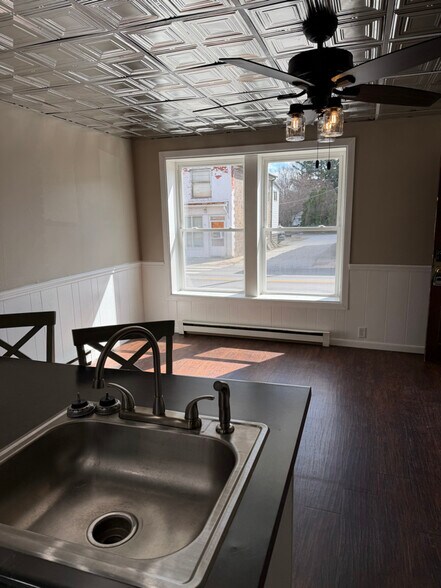 Building Photo - 217 State St