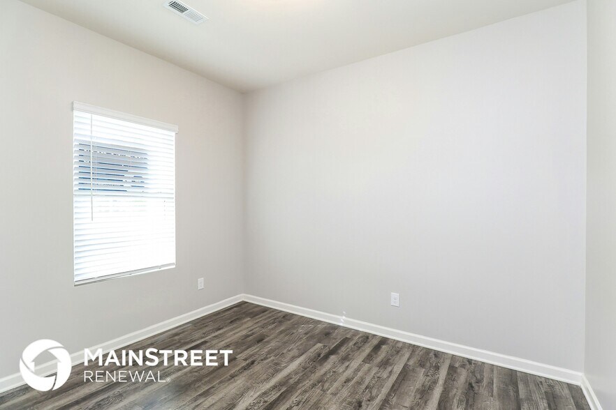 Building Photo - 13030 Joclaire Ct