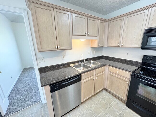 Building Photo - 11230 Cashmere Wood Dr