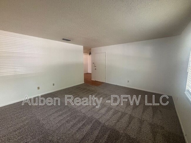 Building Photo - 1510 Blackwell Dr