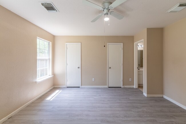 Building Photo - 20606 Bishops Gate Ln