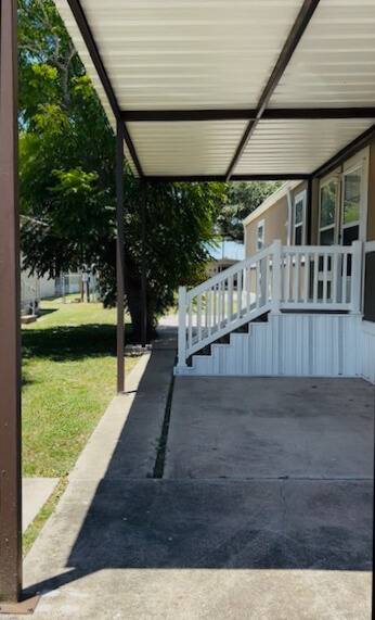 Building Photo - 128 Los Platanos St