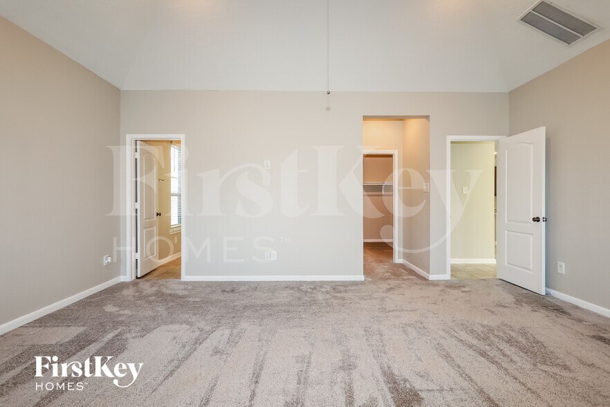 Building Photo - 8757 Ute Creek Ln