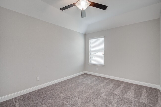 Building Photo - 12816 Oak Fls Dr