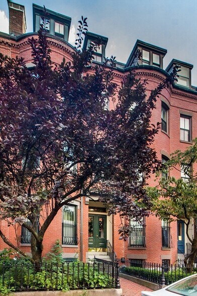 Primary Photo - 120 W Concord St