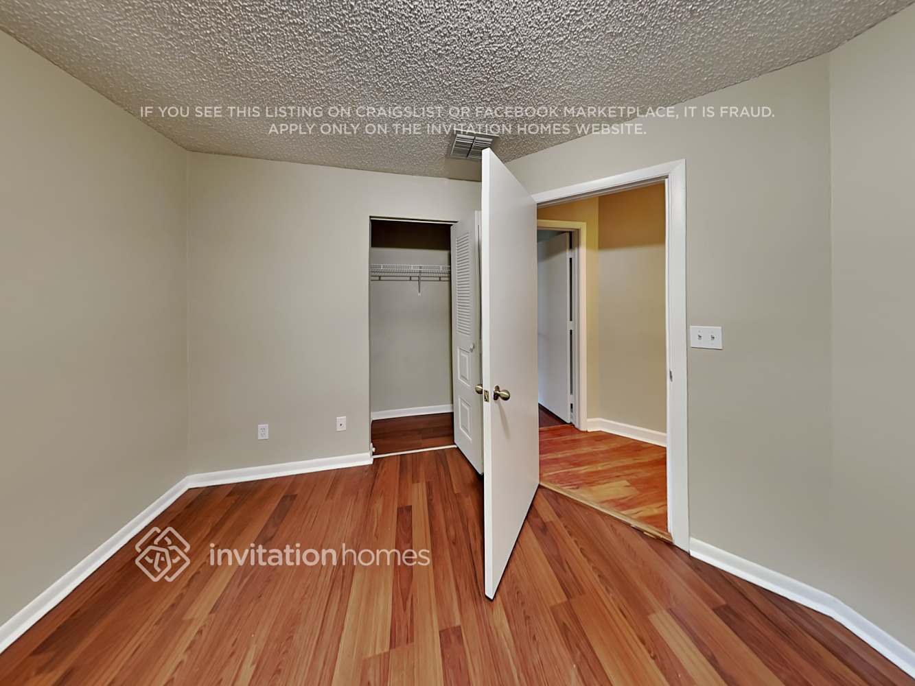 Building Photo - 8931 Lake Park Cir N
