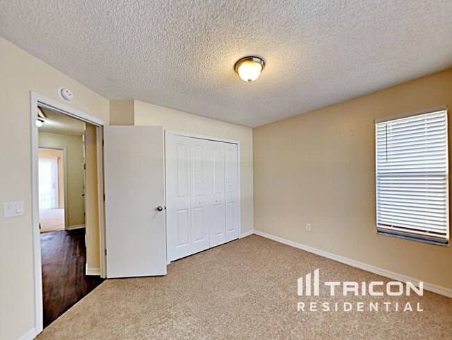 Building Photo - 9231 Lake Lotta Cir