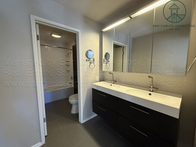 Building Photo - Spacious & Updated Two Bedroom Downtown Monterey Condominium