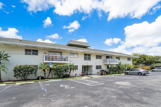 Building Photo - 4200 NW 3rd Ct