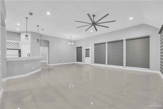 Building Photo - 24 N 24th St