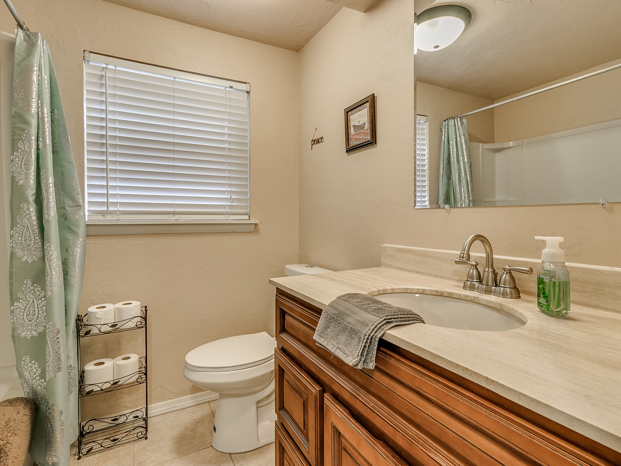 Building Photo - 1548 Bradley Pl