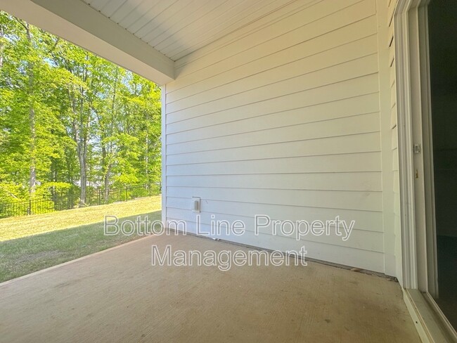 Building Photo - 9542 Munsing Dr