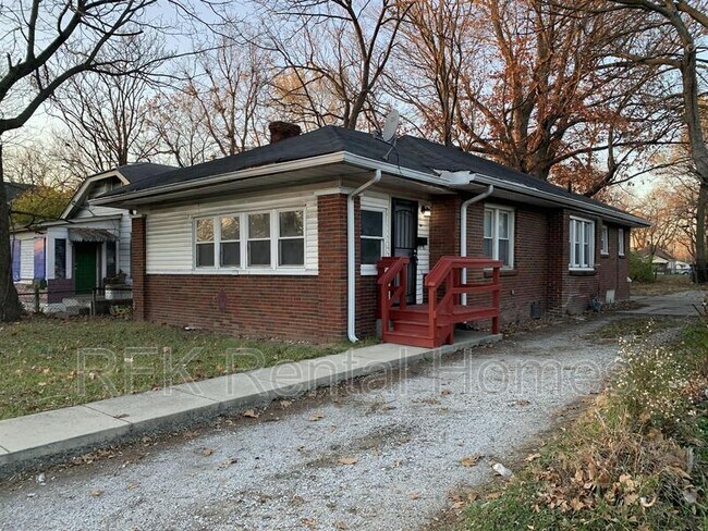 Primary Photo - 3324 E 25th St