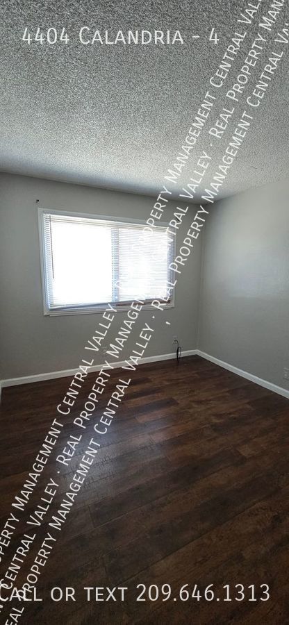 Building Photo - Coming Soon Stockton Cozy 2 Bedroom 1 Bath...