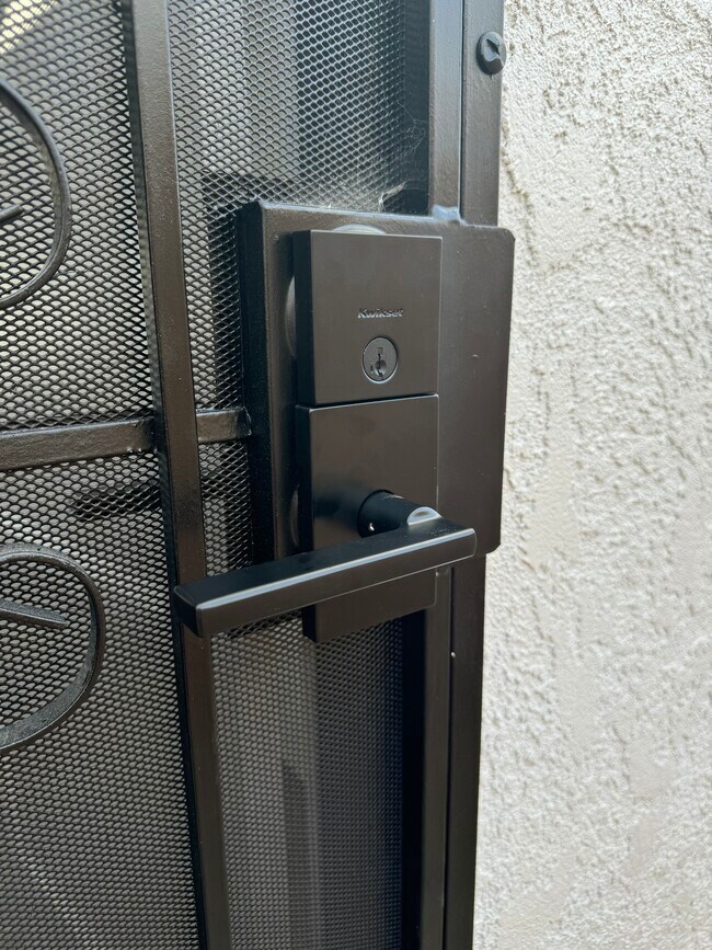 Building Photo - 3536 West Ave