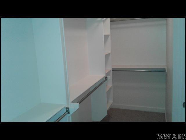 Building Photo - 31 Congressional Dr