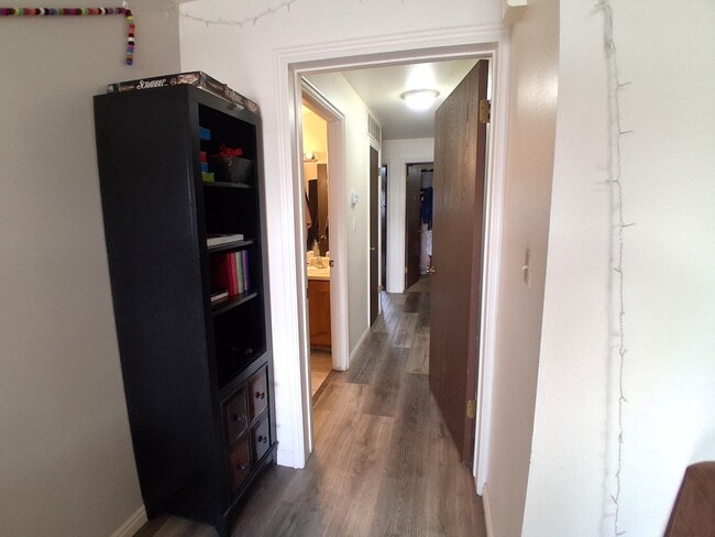 Building Photo - 243 E 400 N