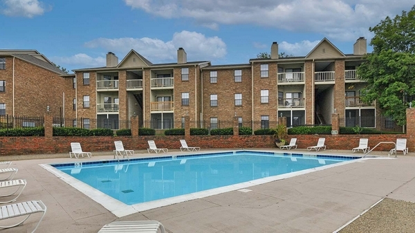 Shillito Park Apartments in Lexington, KY - Shillito Park Apartments