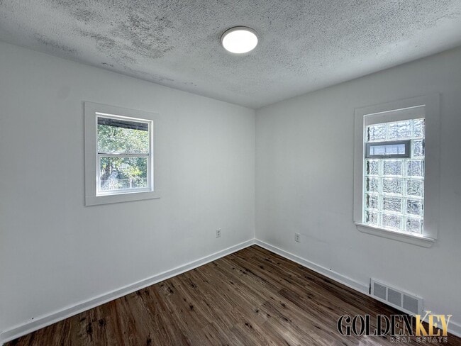 Building Photo - 7798 American St