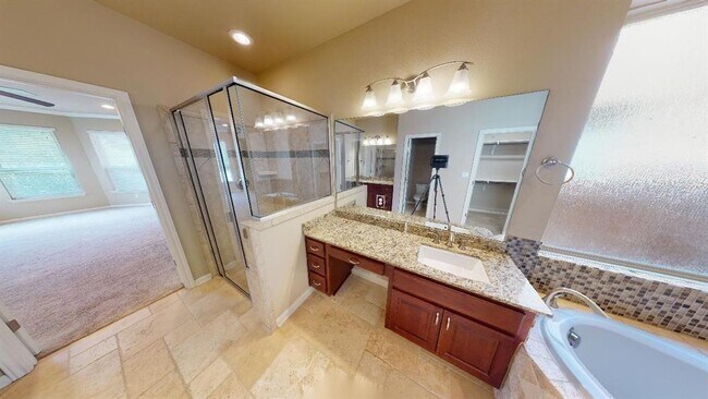 Building Photo - 5705 Lipan Apache Bend
