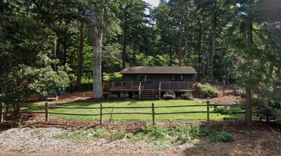 Building Photo - 1 Bedroom, 1 Bath + Bonus space | Hood River