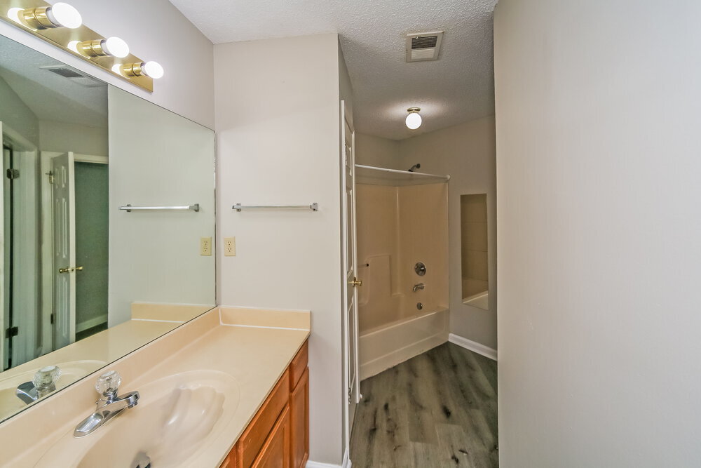 Building Photo - 7107 Puddin Ln