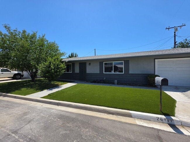 Building Photo - 55+ Community Two Bedrooms One Bath