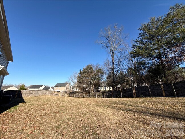 Building Photo - 13802 Plowdon Ct
