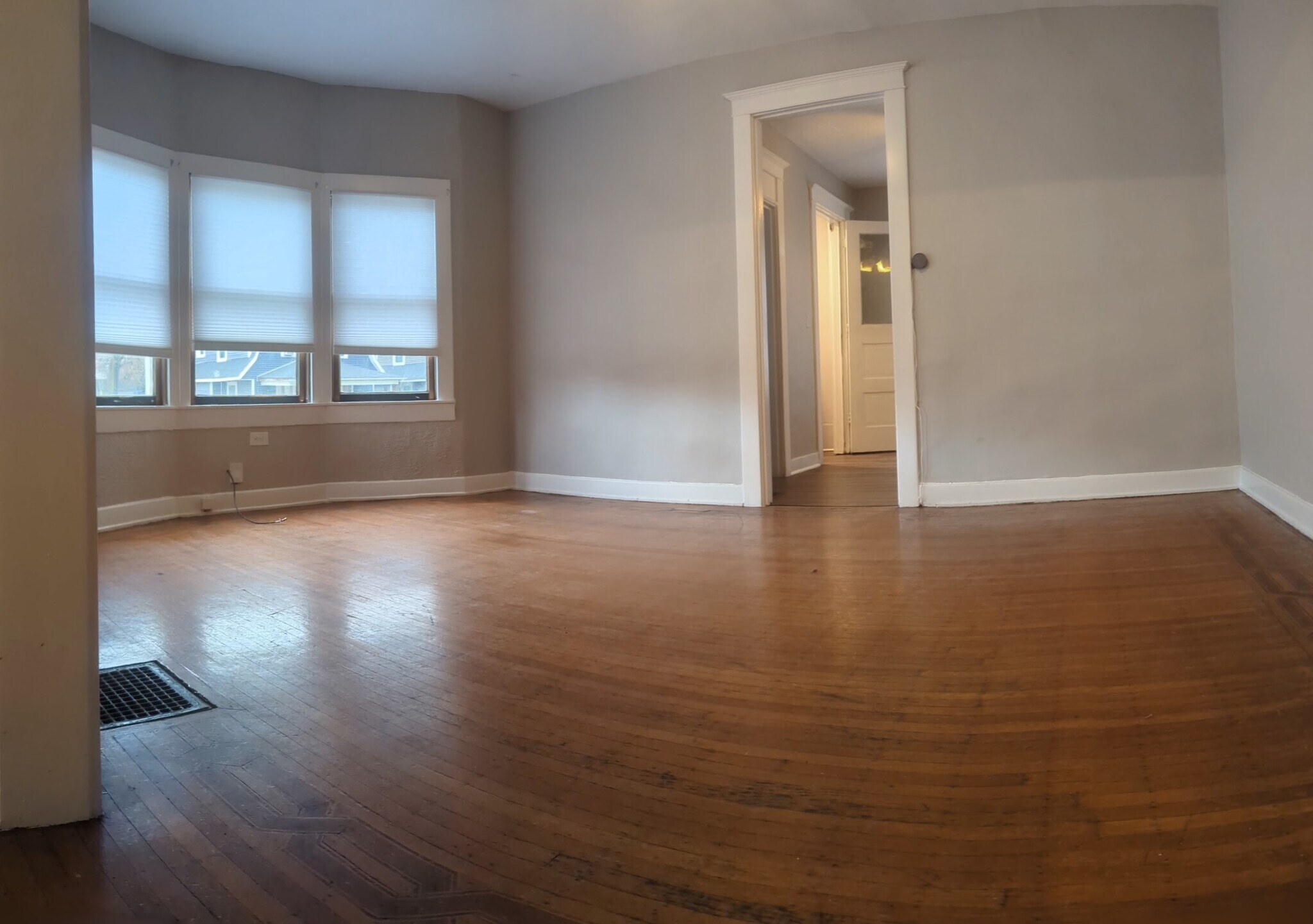 Building Photo - 502 Woodruff Place Middle Dr