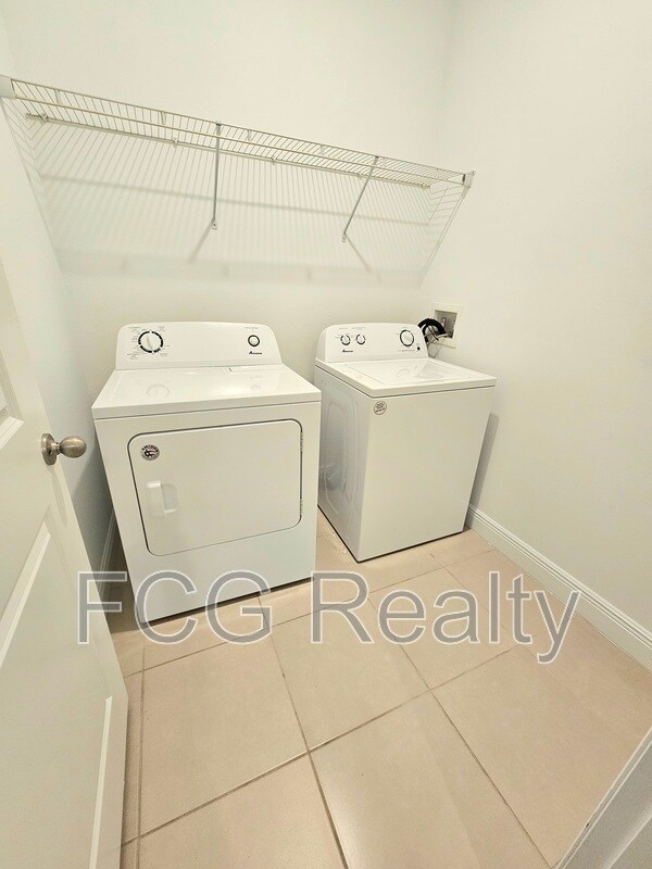 Building Photo - 15772 SW 37th Cir