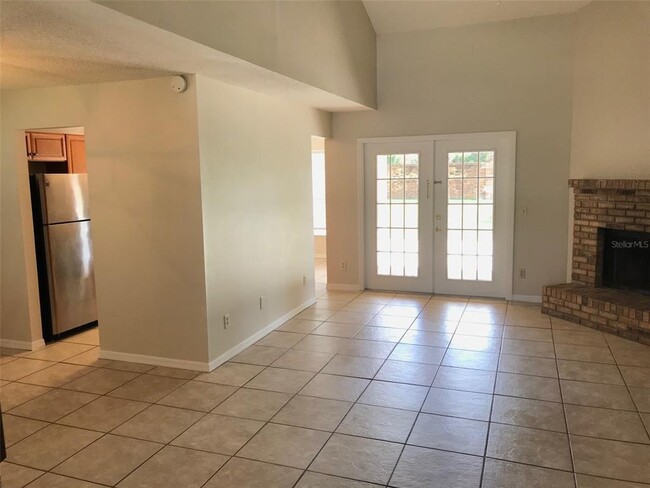 Building Photo - 1025 Kelly Creek Cir