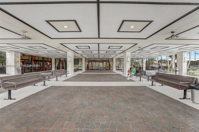 Building Photo - 100 SW 132nd Way