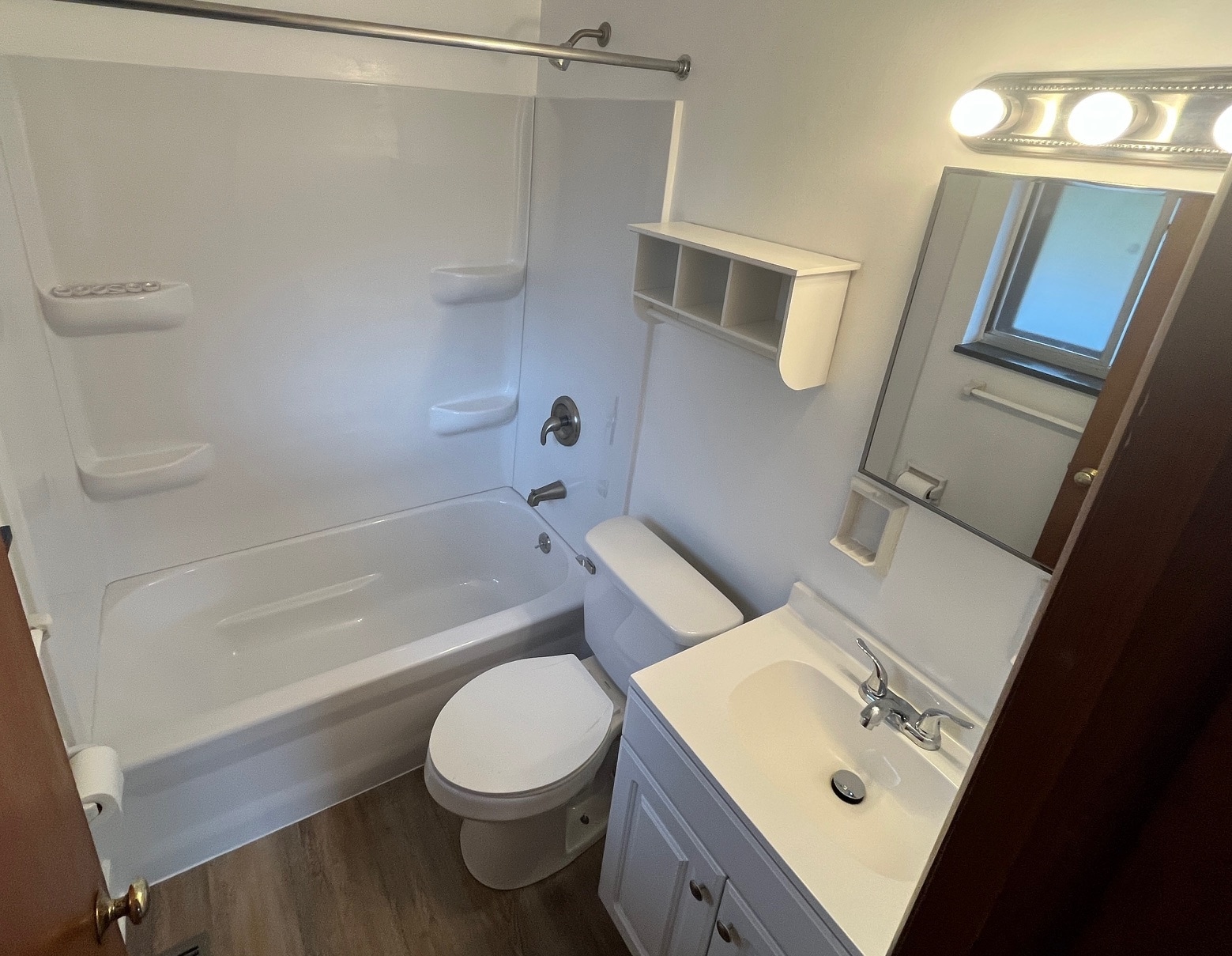 Building Photo - 2251 Candlewood Dr