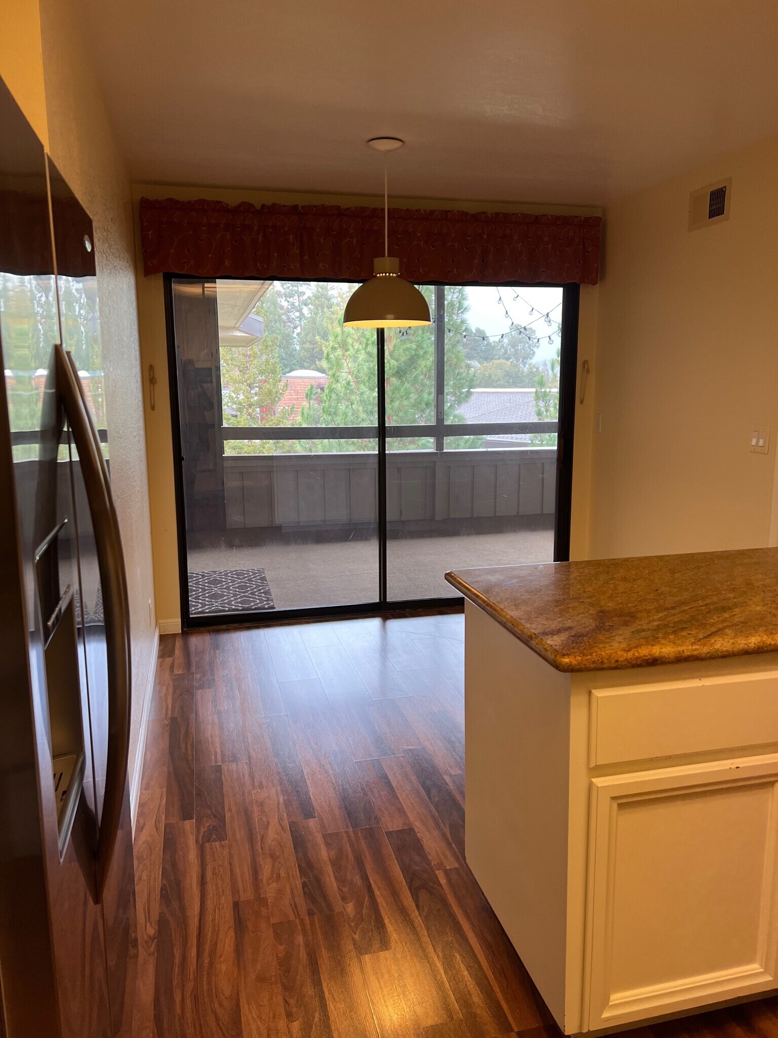 Eat in Kitchen with balcony - 1290 Sharon Park Dr