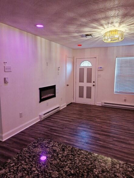 Building Photo - 2527 Arkansas Ave