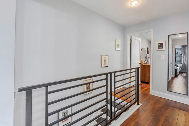 Building Photo - 540 Winton St