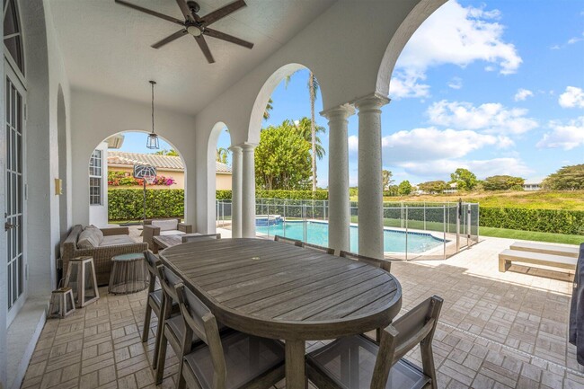 Building Photo - 2377 Golf Brook Dr