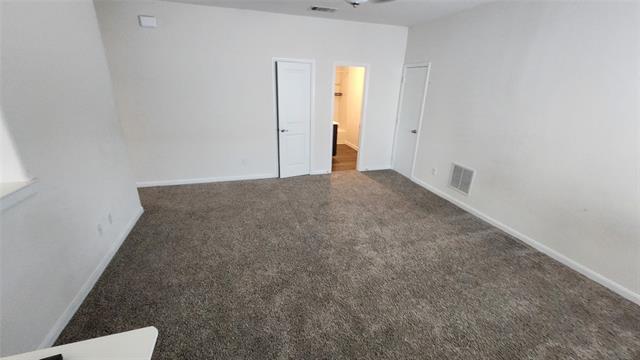 Building Photo - 3904 Oak Crk Cir