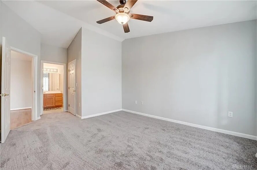 Building Photo - 3044 Westminster Dr