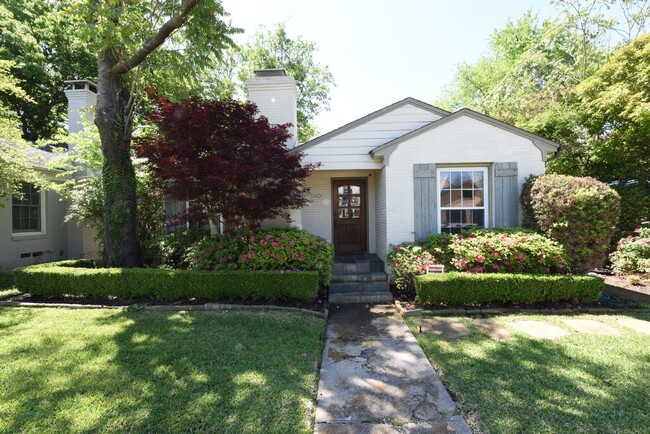 Primary Photo - Walk to Inwood Village! Charming 3 bed 3 b...