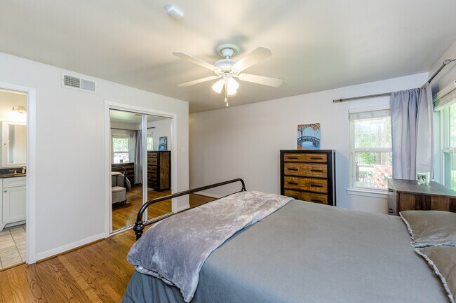 Building Photo - 8323 Lorrie Dr