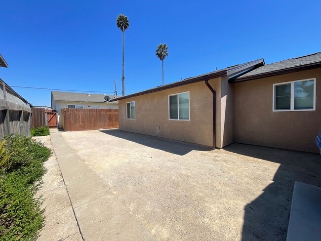 Building Photo - New 4bd/2b ADU in North East Lompoc!